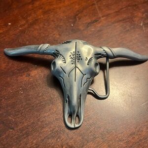 Bull skull belt buckle